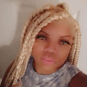 Meet your Posher, Ariana